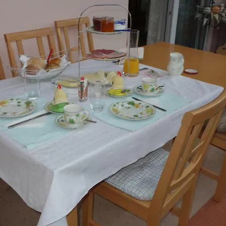 Appartement Gastehaus Gisela U. Gunter Kern - Chardonnay *