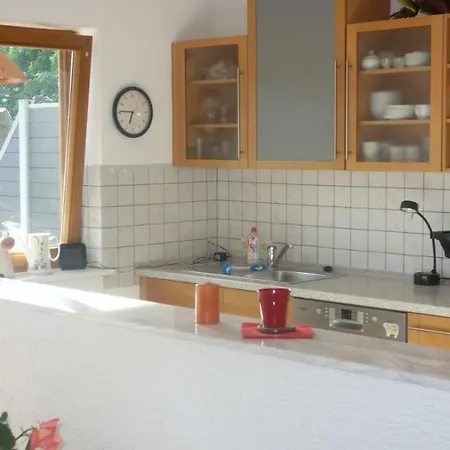 Gastehaus Gisela U. Gunter Kern - Chardonnay Appartement Bochingen